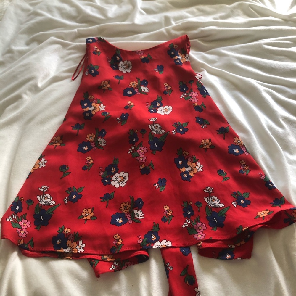 Bow tie open back top
